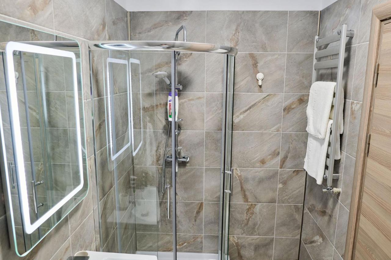 Seascape Apartment Spa N Pool Beach Resort Mamaia Exteriör bild