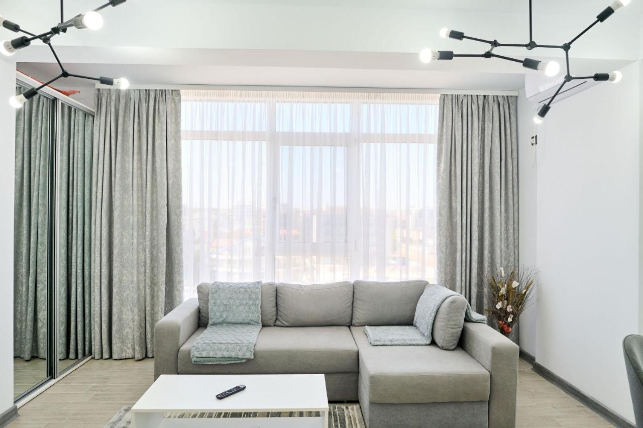 Seascape Apartment Spa N Pool Beach Resort Mamaia Exteriör bild